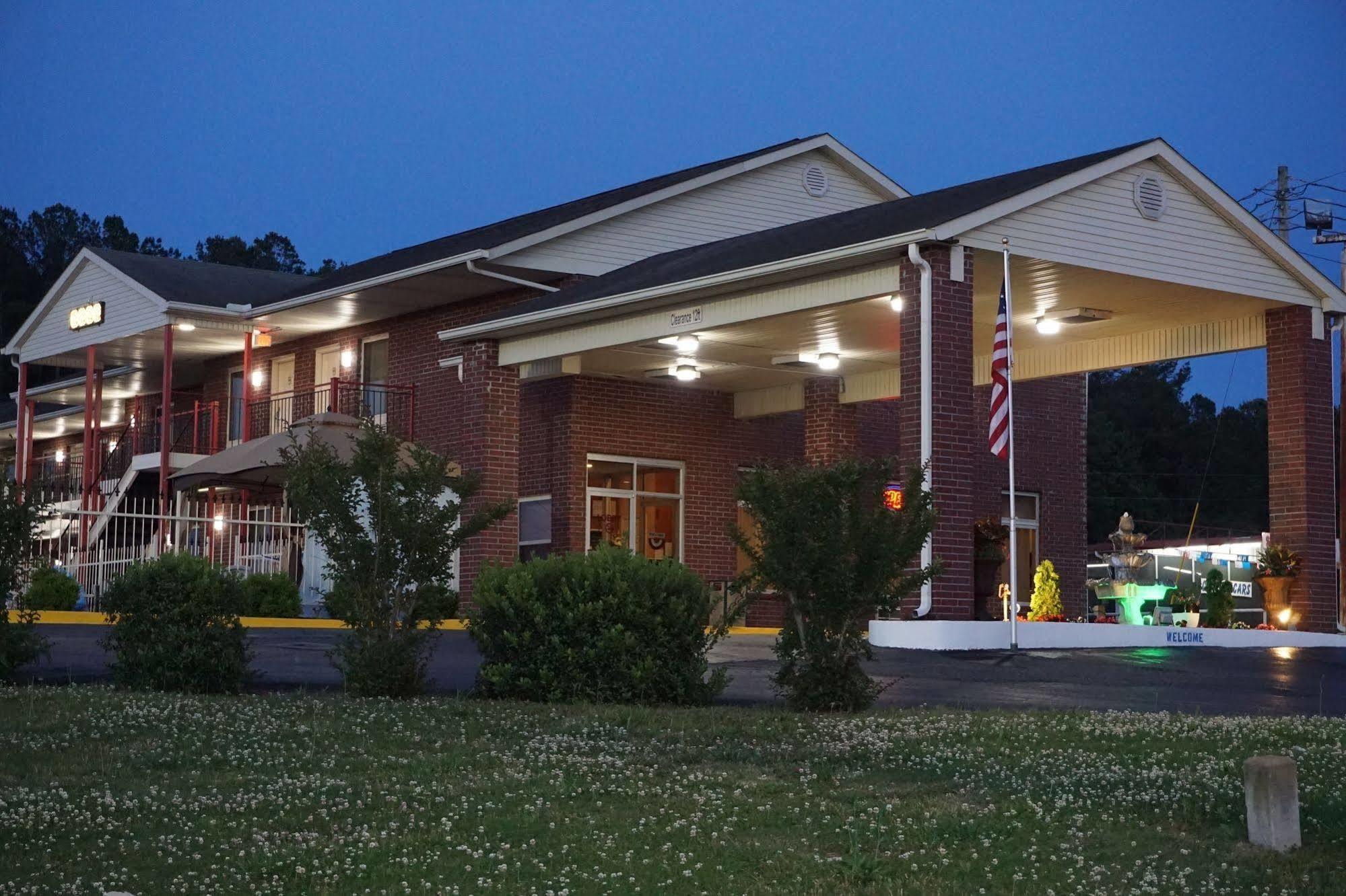 Star Plus Inn & Suites Selmer Dış mekan fotoğraf