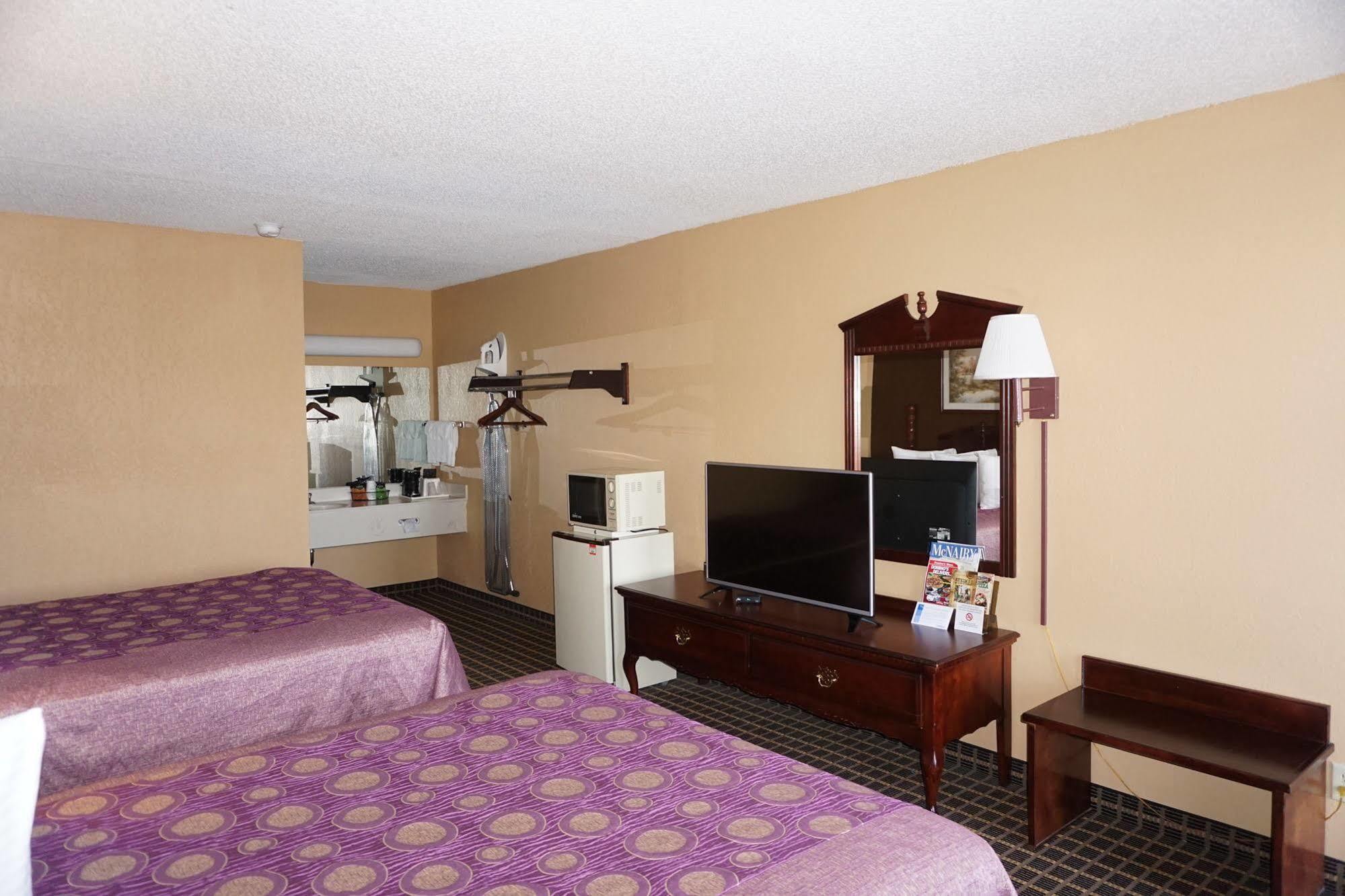 Star Plus Inn & Suites Selmer Dış mekan fotoğraf