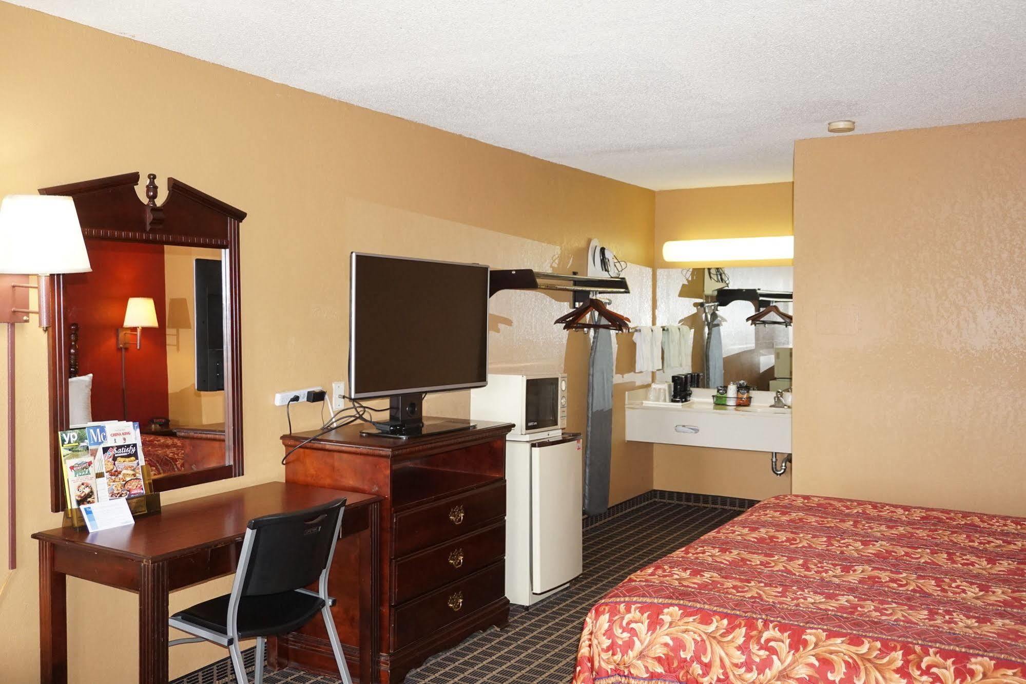 Star Plus Inn & Suites Selmer Dış mekan fotoğraf