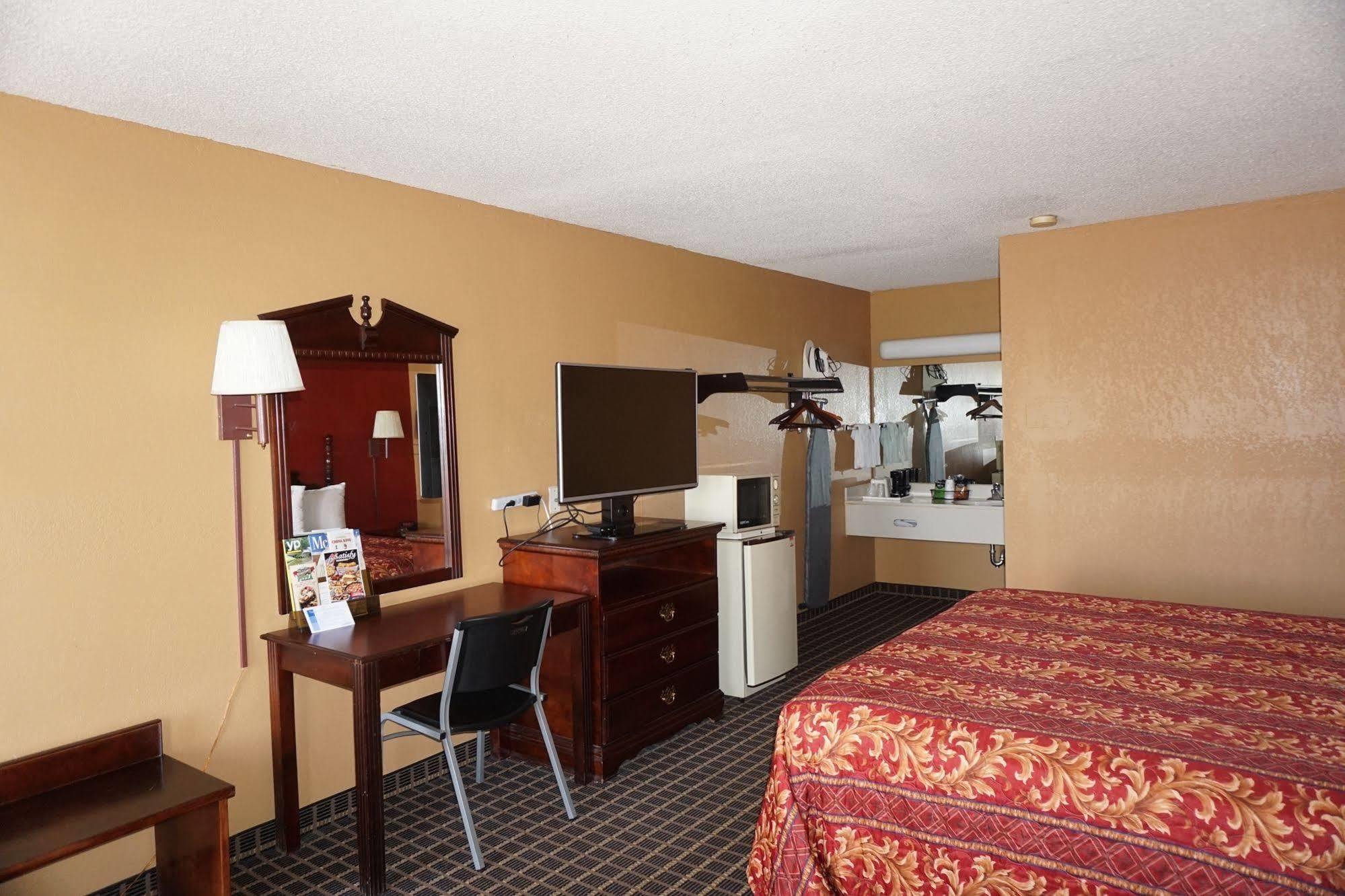 Star Plus Inn & Suites Selmer Dış mekan fotoğraf