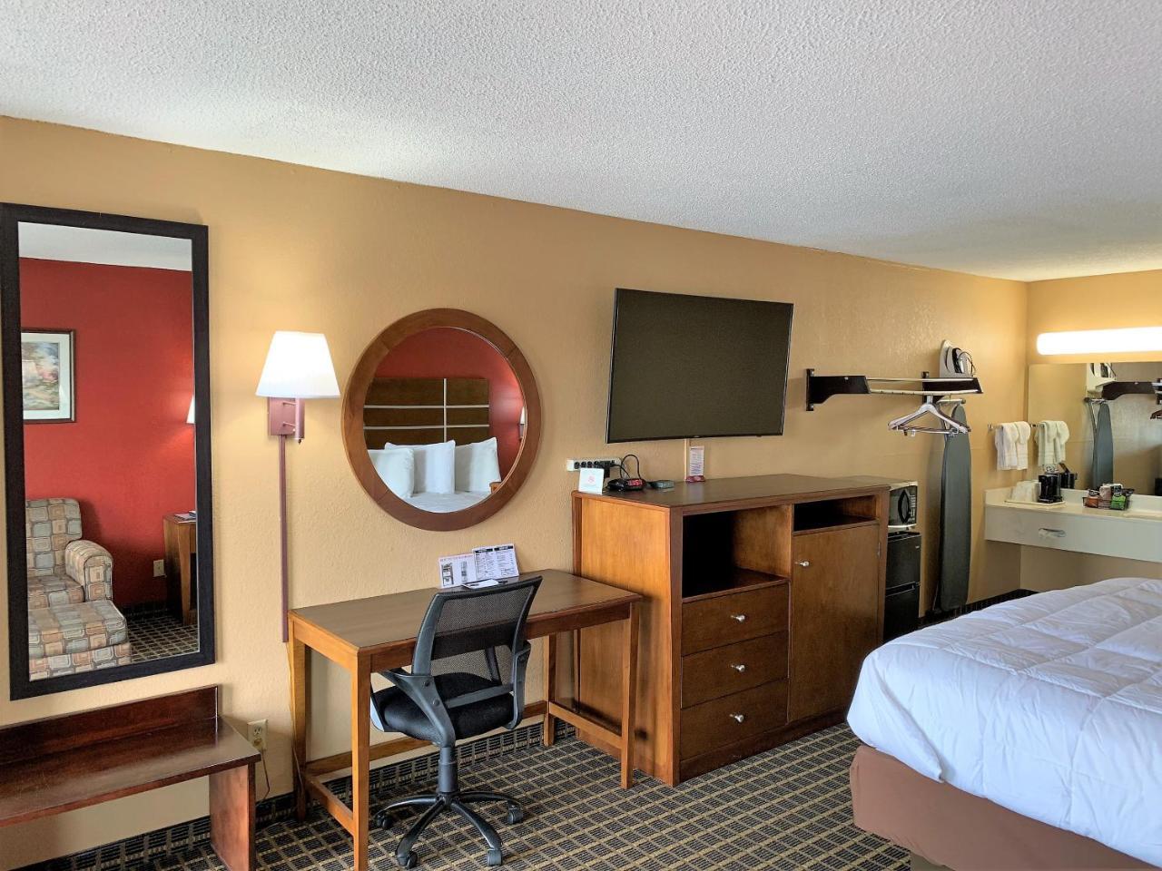 Star Plus Inn & Suites Selmer Dış mekan fotoğraf
