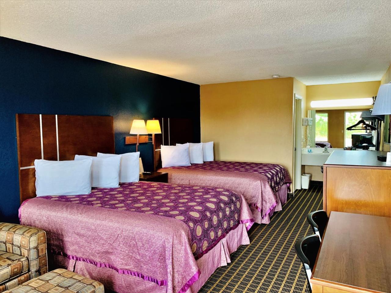 Star Plus Inn & Suites Selmer Dış mekan fotoğraf