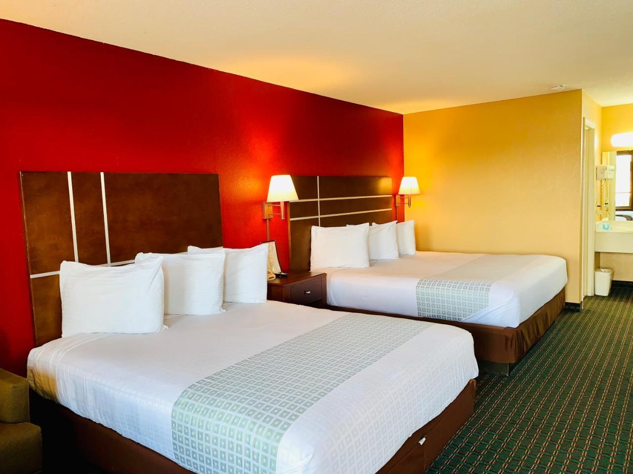 Star Plus Inn & Suites Selmer Dış mekan fotoğraf