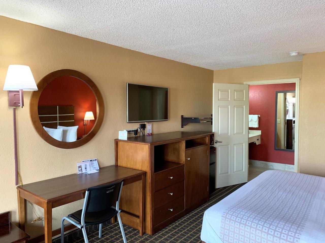 Star Plus Inn & Suites Selmer Dış mekan fotoğraf