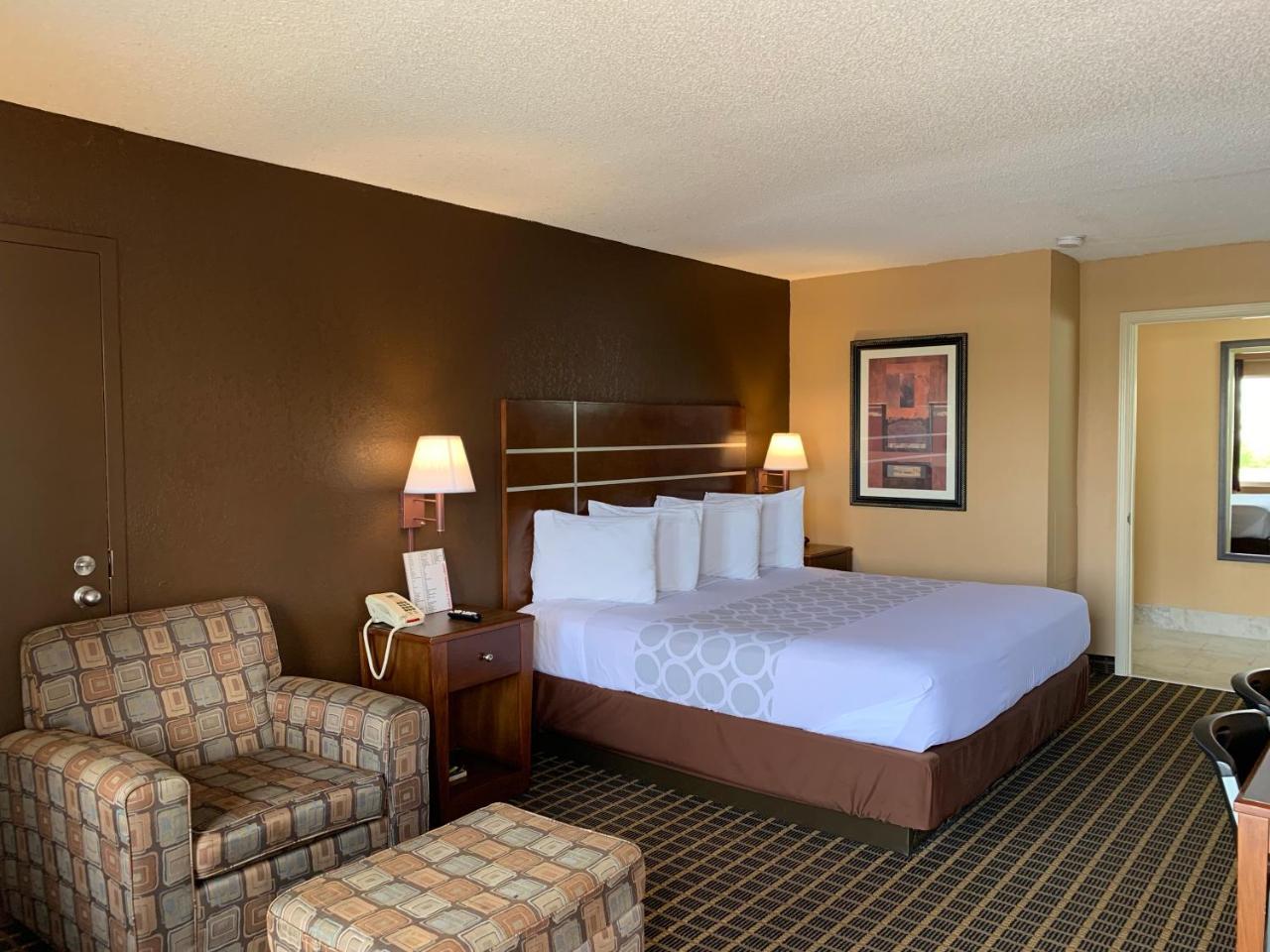 Star Plus Inn & Suites Selmer Dış mekan fotoğraf