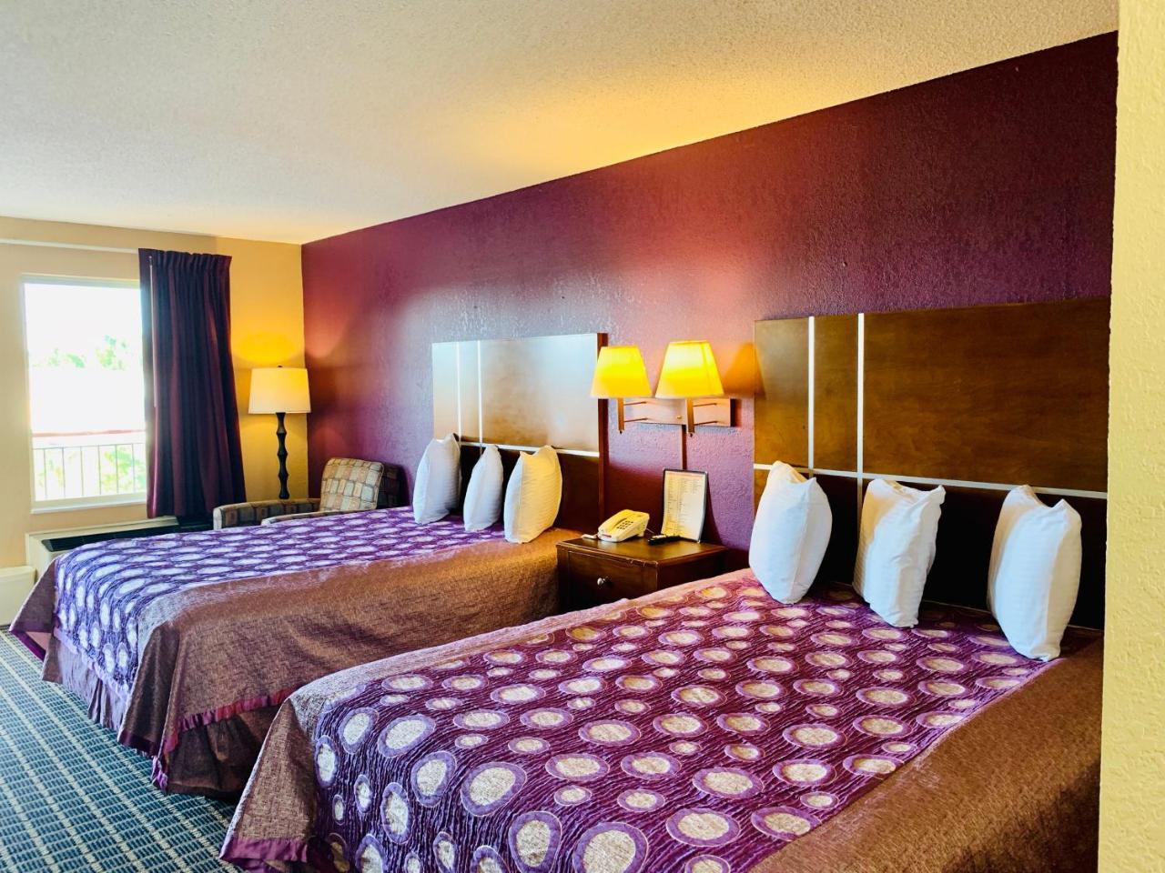 Star Plus Inn & Suites Selmer Dış mekan fotoğraf