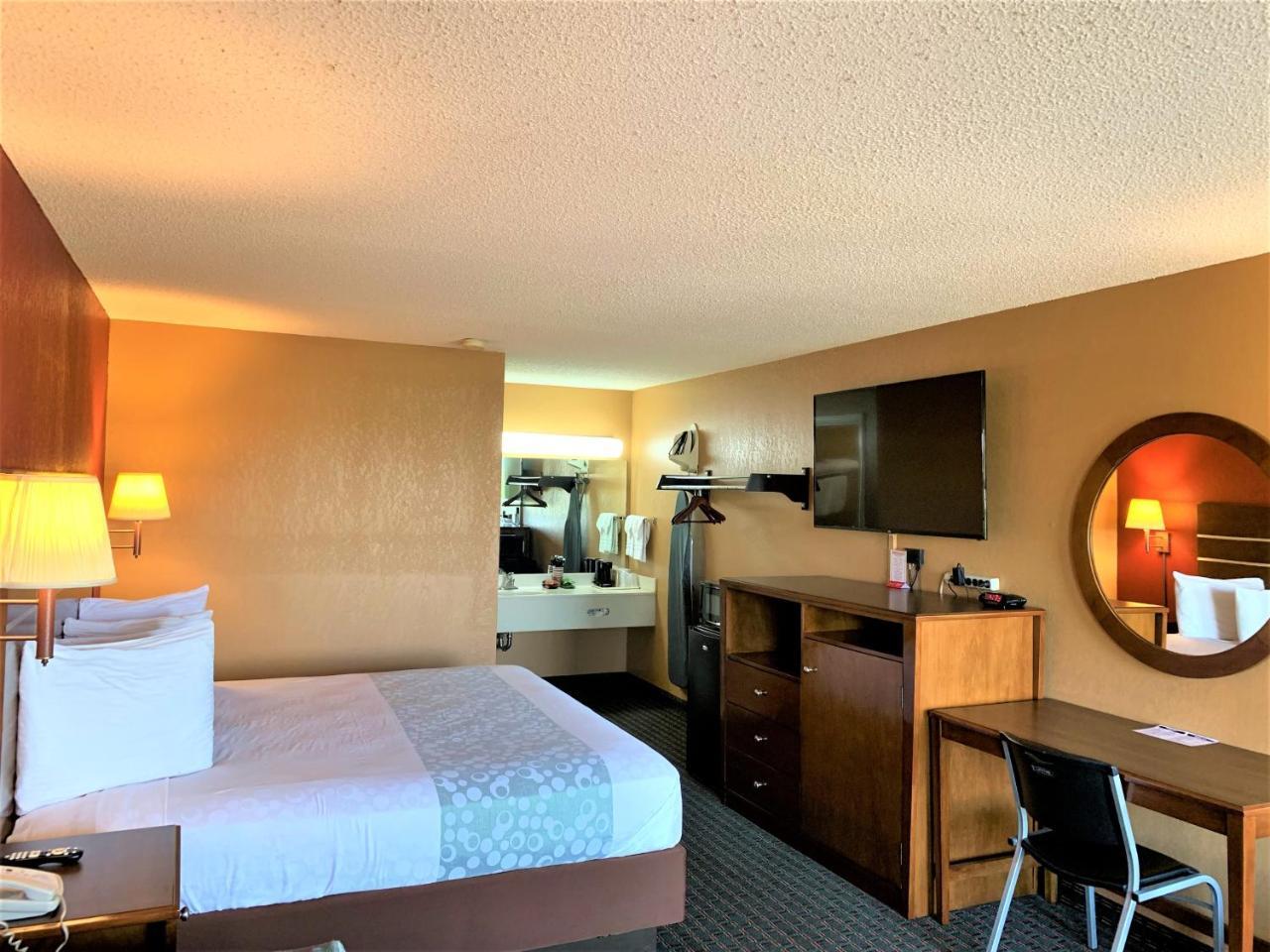 Star Plus Inn & Suites Selmer Dış mekan fotoğraf