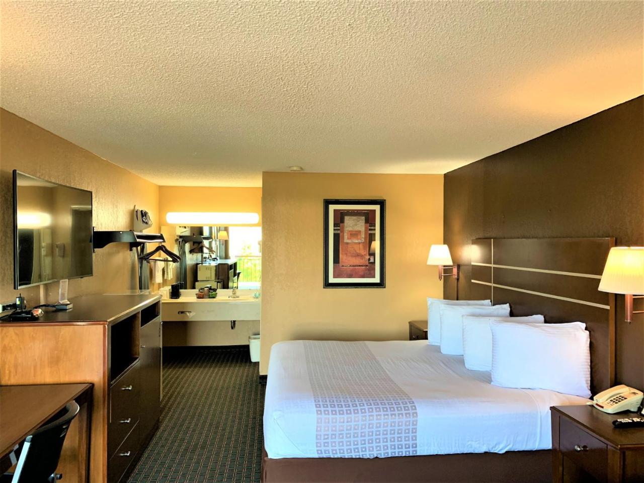 Star Plus Inn & Suites Selmer Dış mekan fotoğraf