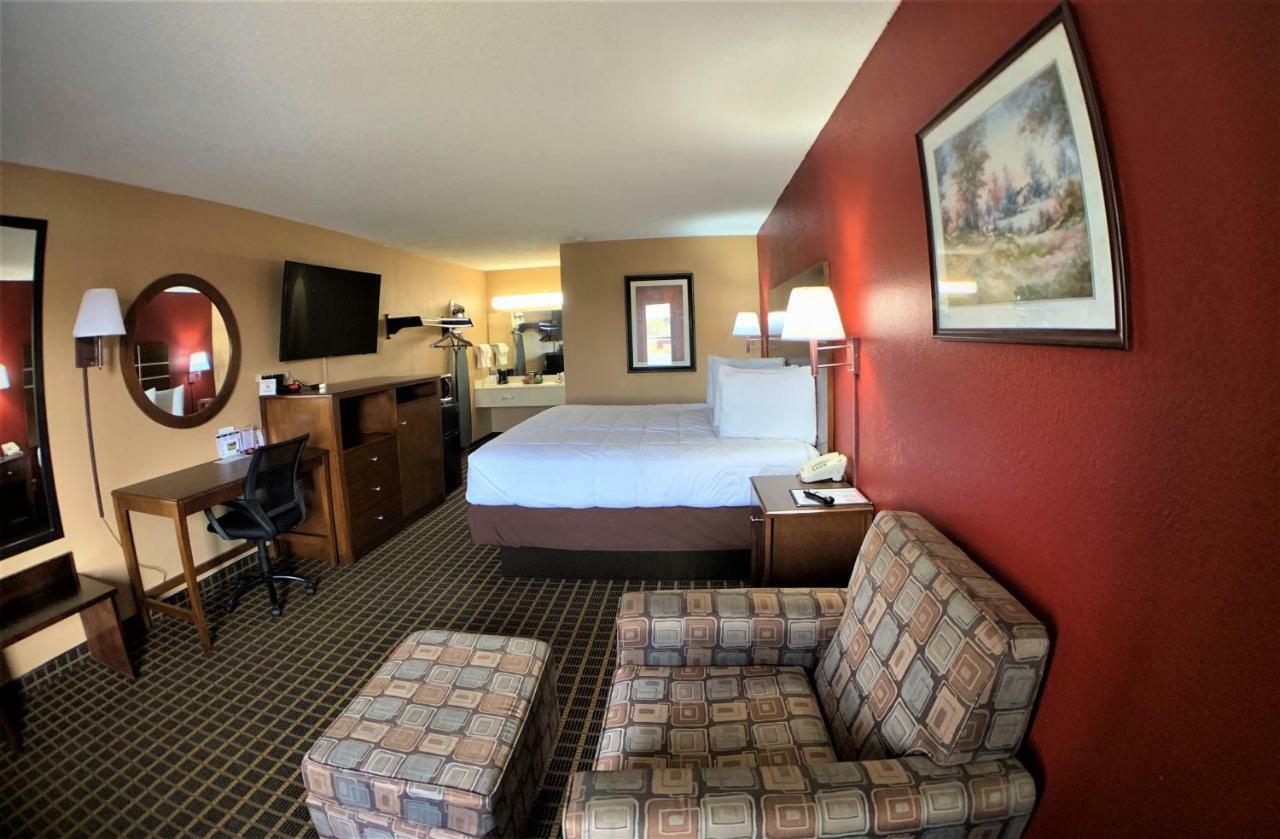 Star Plus Inn & Suites Selmer Dış mekan fotoğraf