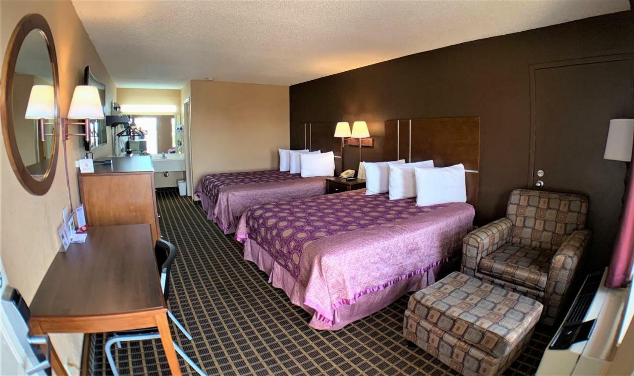 Star Plus Inn & Suites Selmer Dış mekan fotoğraf